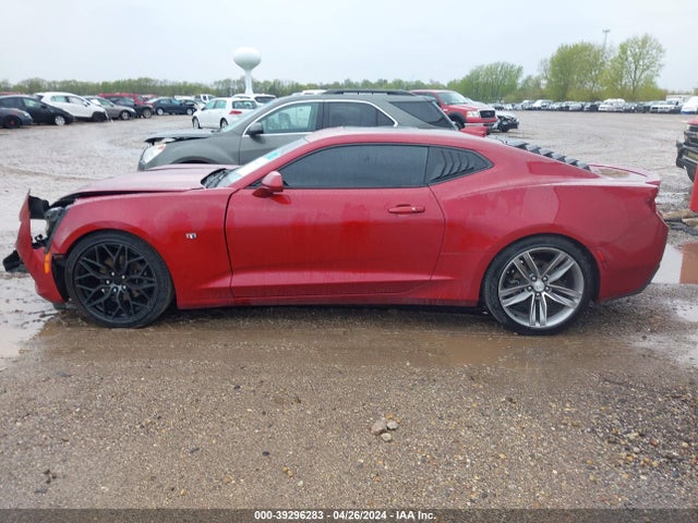Chevrolet Camaro 2lt 2018 1G1FD1RS1J0191124 Image 15