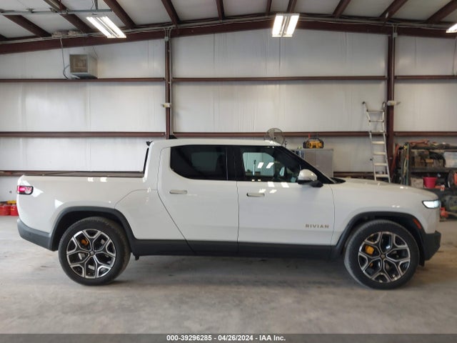 Rivian R1t Launch Edition 2022 7FCTGAAL4NN001678 Image 13