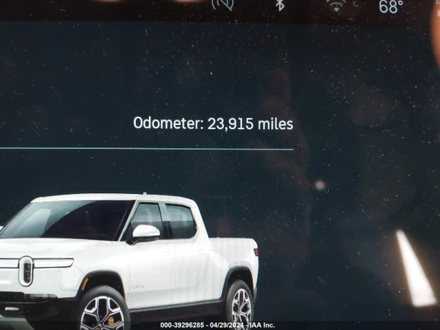 Rivian R1t Launch Edition 2022 7FCTGAAL4NN001678 Image 15