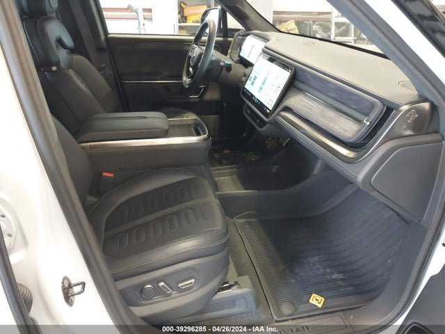 Rivian R1t Launch Edition 2022 7FCTGAAL4NN001678 Image 5