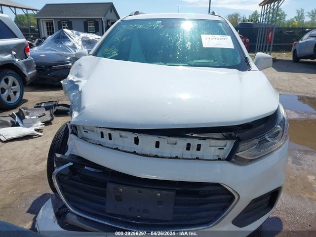 Chevrolet Trax Lt 2018 KL7CJPSBXJB590728 Image 13