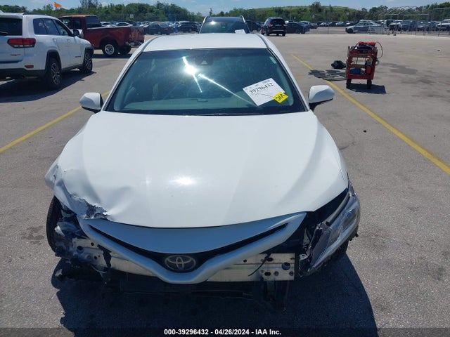 Toyota CAMRY SE 2018 4T1B11HK5JU574049 Image 12