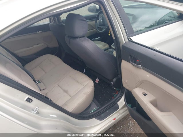 Hyundai ELANTRA SE 2017 KMHD74LF3HU061749 Image 8