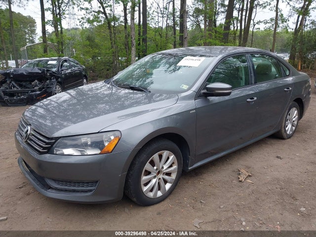 Volkswagen Passat 1.8t Wolfsburg Edition 2014 1VWAT7A35EC115919 Image 2