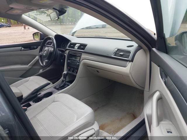 Volkswagen Passat 1.8t Wolfsburg Edition 2014 1VWAT7A35EC115919 Image 5