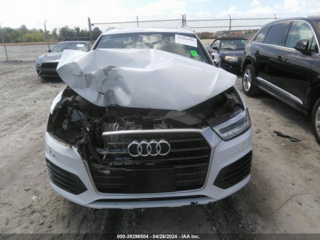 WA1FCCFS7HR017794 Audi Q3 2.0t Premium
