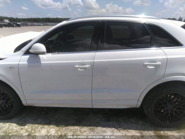 WA1FCCFS7HR017794 Audi Q3 2.0t Premium