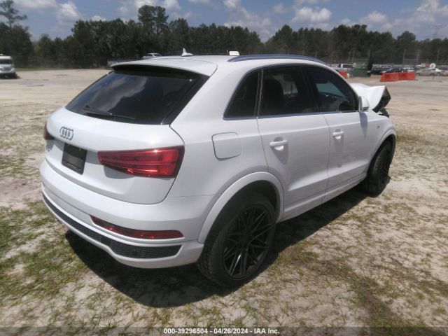 WA1FCCFS7HR017794 Audi Q3 2.0t Premium
