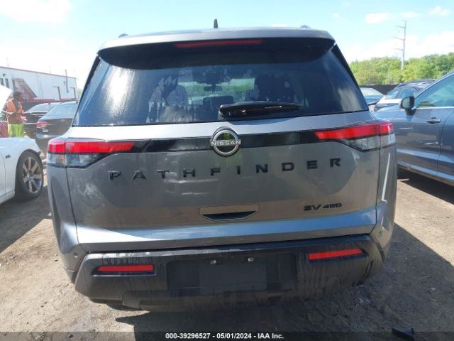 5N1DR3BC2RC229562 Nissan Pathfinder Sv 4wd