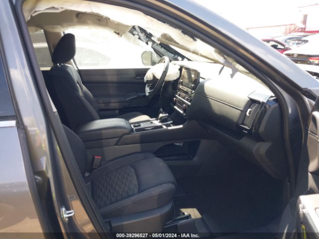 5N1DR3BC2RC229562 Nissan Pathfinder Sv 4wd
