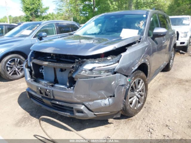 5N1DR3BC2RC229562 Nissan Pathfinder Sv 4wd