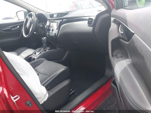 JN1BJ1CP6JW182924 Nissan Rogue Sport Sl