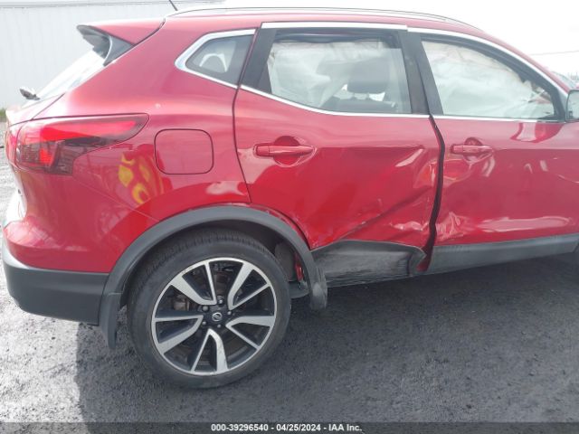 JN1BJ1CP6JW182924 Nissan Rogue Sport Sl