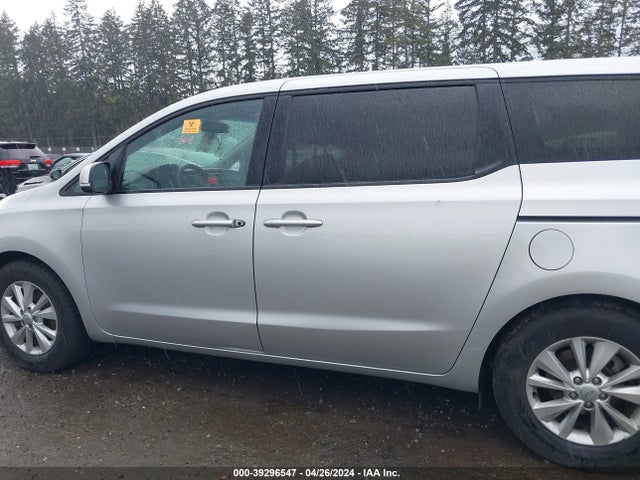 KIA SEDONA LX 2017 KNDMB5C14H6243445 Image 14