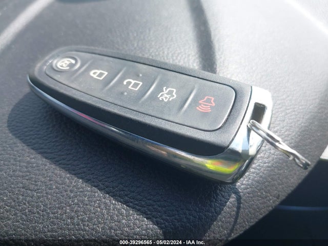 Ford Escape Titanium 2018 1FMCU0J99JUA52621 Image 11