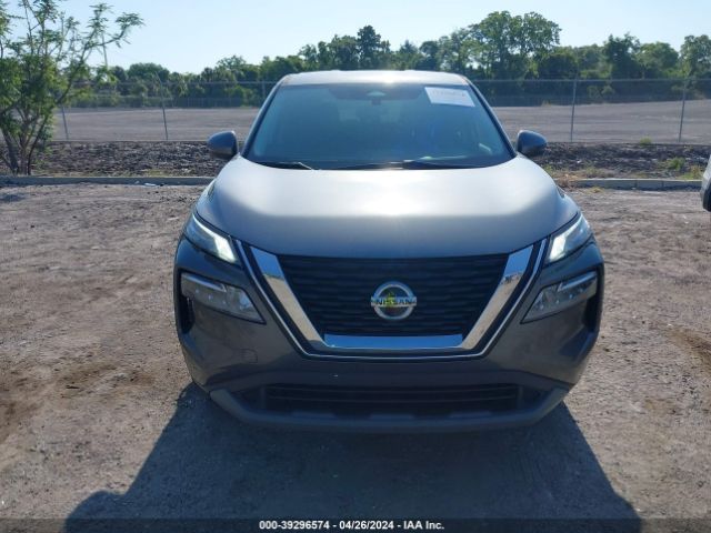 5N1AT3BA8MC683052 Nissan Rogue Sv Fwd