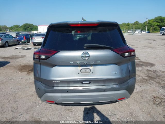 5N1AT3BA8MC683052 Nissan Rogue Sv Fwd