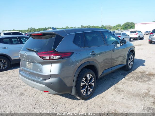 5N1AT3BA8MC683052 Nissan Rogue Sv Fwd