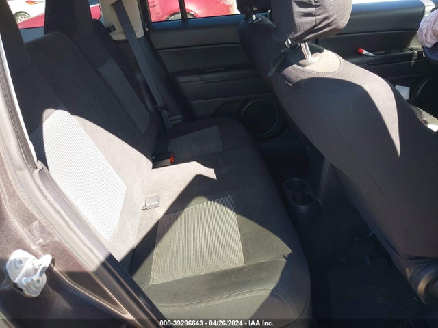 1C4NJPBA3FD328368 Jeep Patriot Altitude Edition