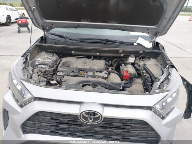 Toyota RAV4 LE 2022 2T3H1RFV3NC174141 Image 10