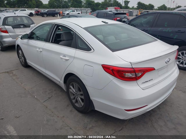 Hyundai SONATA SE 2016 5NPE24AF9GH326418 Image 3