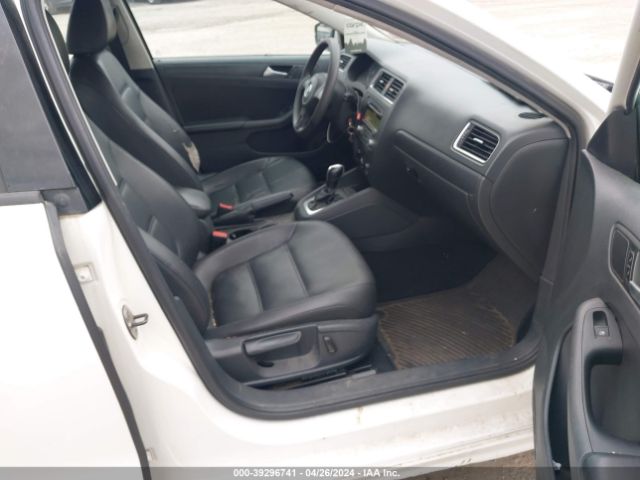 3VWD17AJ9EM224075 Volkswagen Jetta 1.8t Se