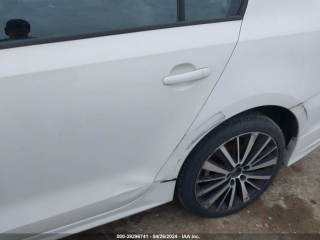 3VWD17AJ9EM224075 Volkswagen Jetta 1.8t Se