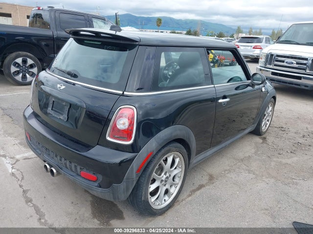 2009 MINI COOPER S WMWMF73569TT98405 Photo 3