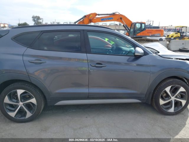 KM8J33A25JU670162 Hyundai Tucson Value