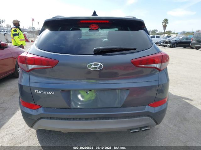 KM8J33A25JU670162 Hyundai Tucson Value