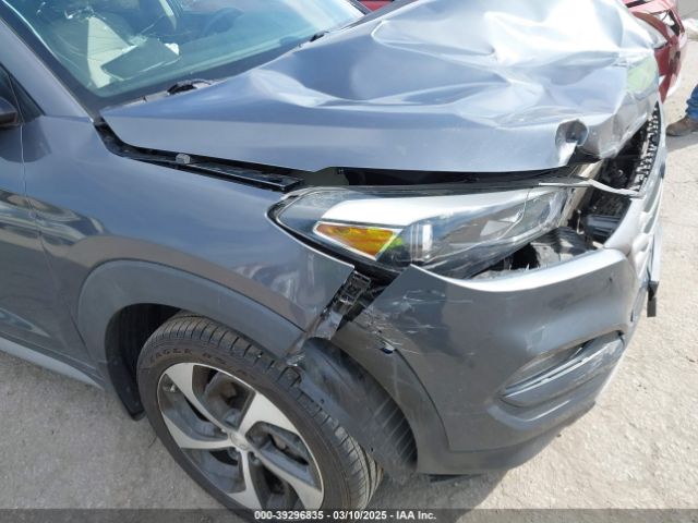KM8J33A25JU670162 Hyundai Tucson Value
