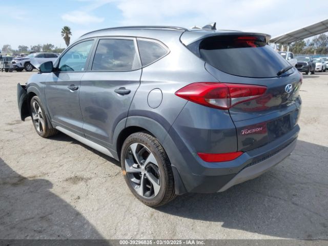 KM8J33A25JU670162 Hyundai Tucson Value