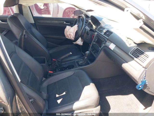 1VWAT7A36FC116272 Volkswagen Passat 1.8t Limited Edition