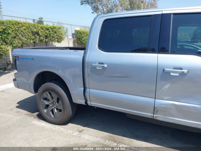 1FT6W1EV2NWG09694 Ford F-150 Lightning Lariat