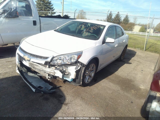 Chevrolet MALIBU 1LT 2015 1G11C5SL1FF295205 Image 2