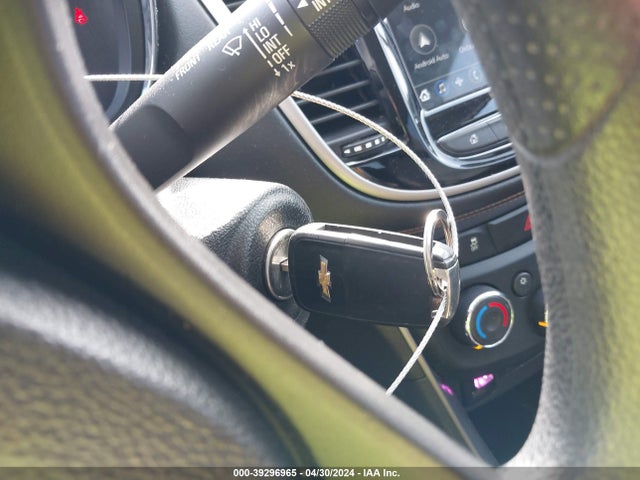 Chevrolet Trax Lt 2018 3GNCJLSB5JL375615 Image 11