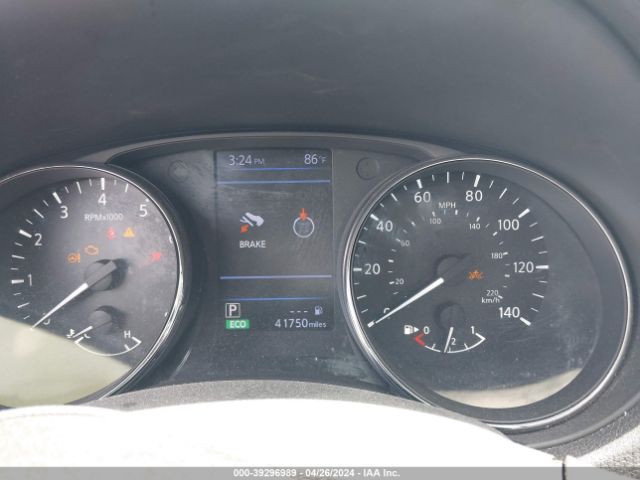 5N1AT2MT1JC812009 Nissan ROGUE SV