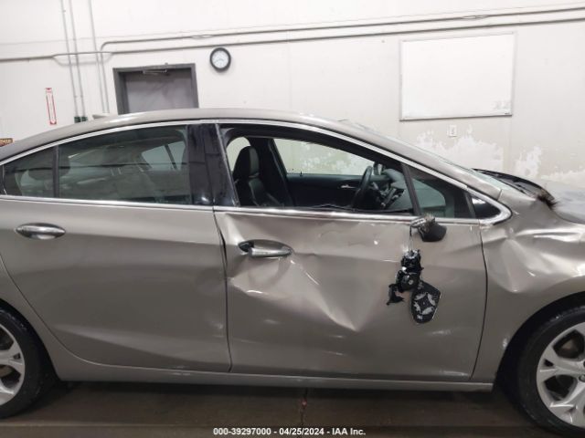 1G1BF5SM3J7193296 Chevrolet Cruze Premier Auto