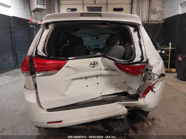 5TDKK3DC7ES417841 Toyota Sienna Le V6 8 Passenger