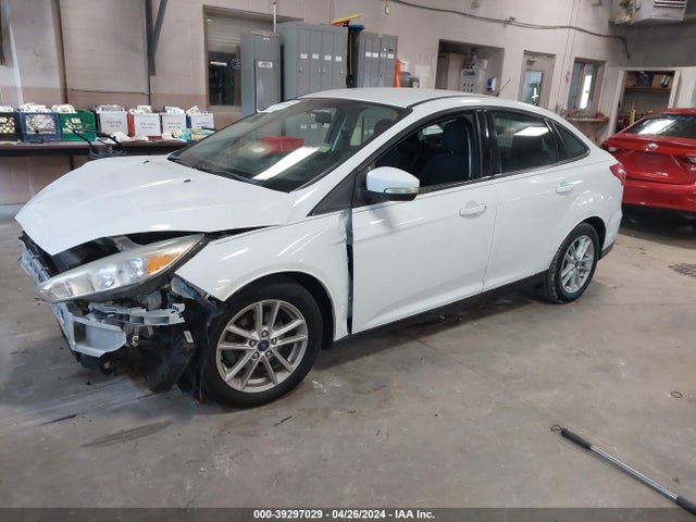 Ford FOCUS SE 2016 1FADP3F21GL274409 Image 2