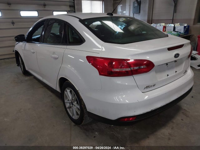 Ford FOCUS SE 2016 1FADP3F21GL274409 Image 3