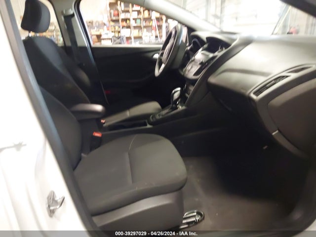 Ford FOCUS SE 2016 1FADP3F21GL274409 Image 5