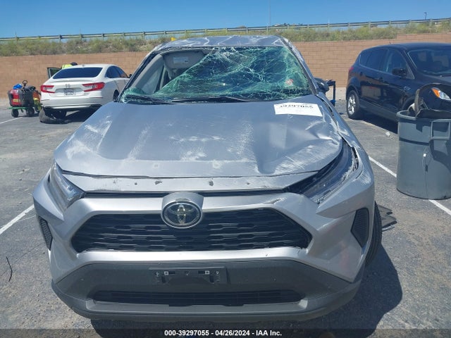 Toyota RAV4 LE 2024 2T3H1RFVXRC255854 Image 13