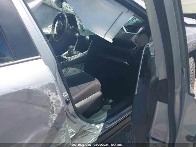 Toyota RAV4 LE 2024 2T3H1RFVXRC255854 Image 5
