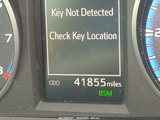 Toyota Rav4 Xle 2018 JTMRFREV7JJ243668 Image 16