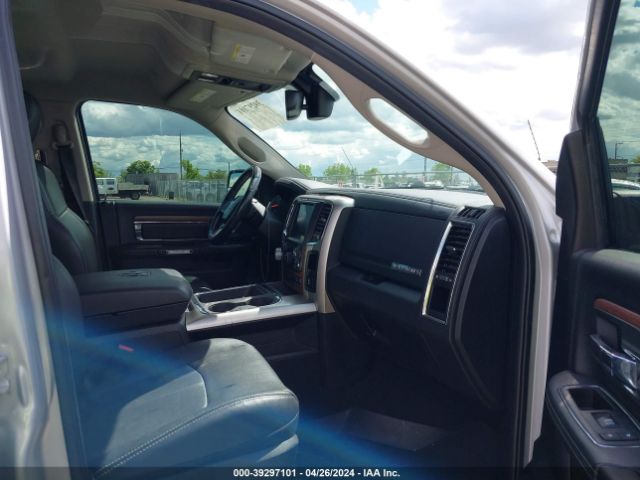 1C6RR7NM4HS877471 RAM 1500 Laramie  4x4 5'7 Box
