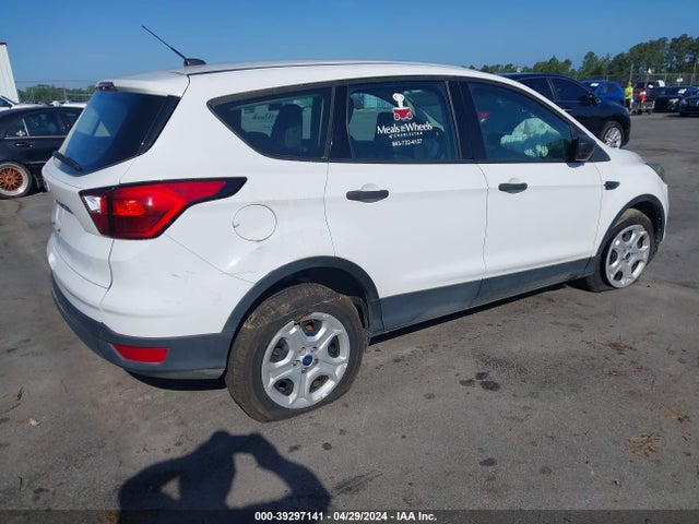 Ford ESCAPE S 2019 1FMCU0F78KUB14521 Image 4