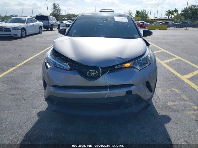 Toyota C-HR XLE 2019 NMTKHMBX9KR073904 Image 12