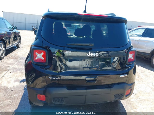Jeep Renegade Latitude 4x4 2018 ZACCJBBB4JPH15511 Image 16