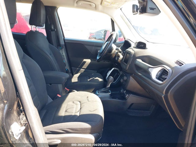 Jeep Renegade Latitude 4x4 2018 ZACCJBBB4JPH15511 Image 5